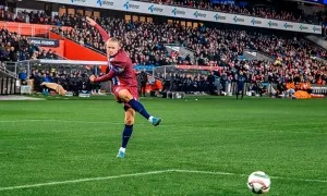 Haaland phá kỷ lục ghi bàn tồn tại 87 năm của Na Uy